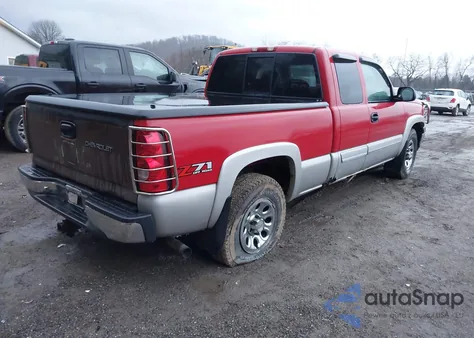 2005 Chevrolet Silverado 1500 Z71 из США, поврежденный, VIN 1GCEK19B55Z171257